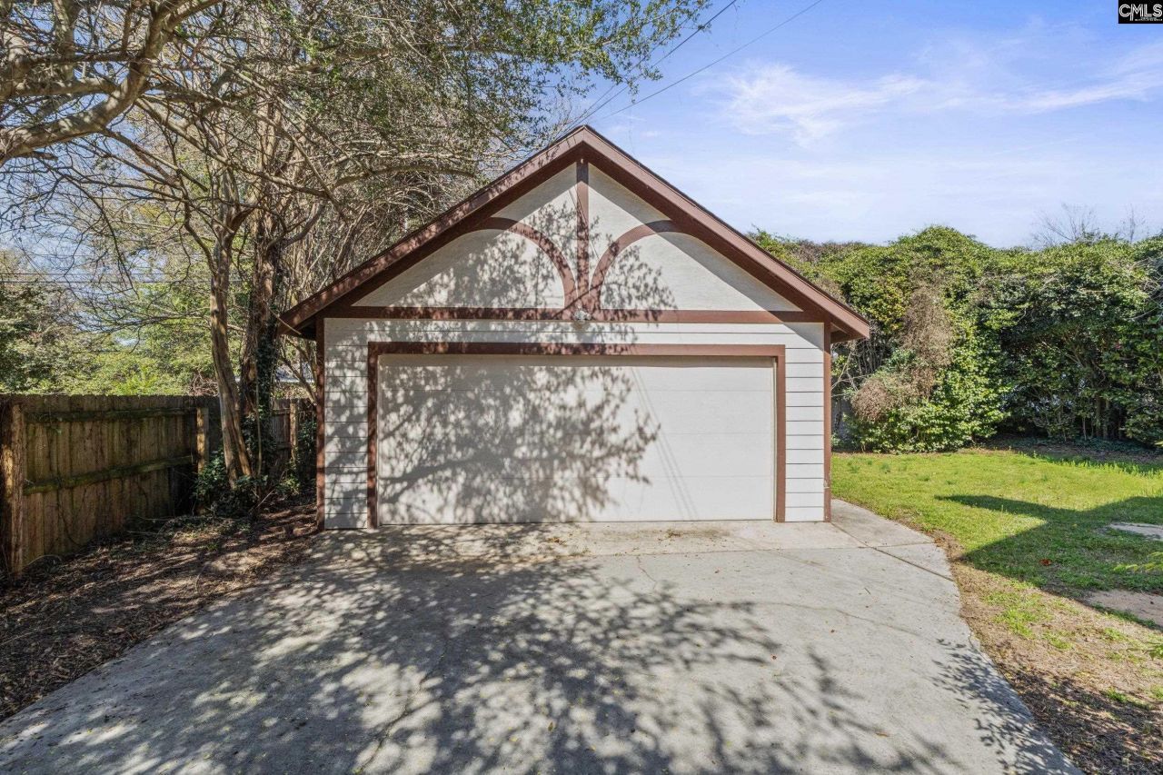 2329 Wilmot Avenue Photo 36