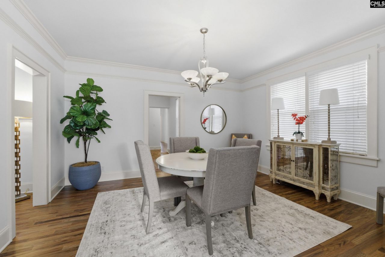 2329 Wilmot Avenue  Photo 7