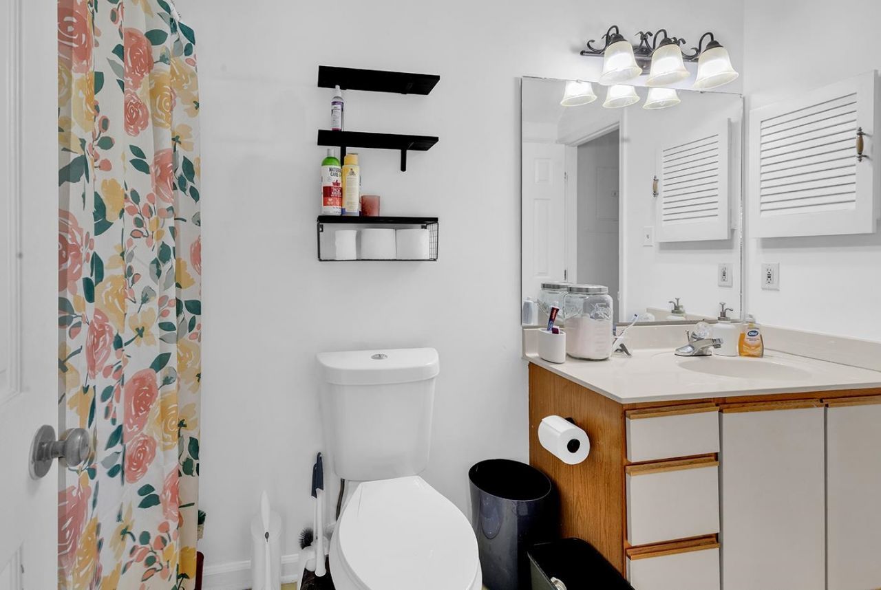 4337 Spa Dr. Photo 5