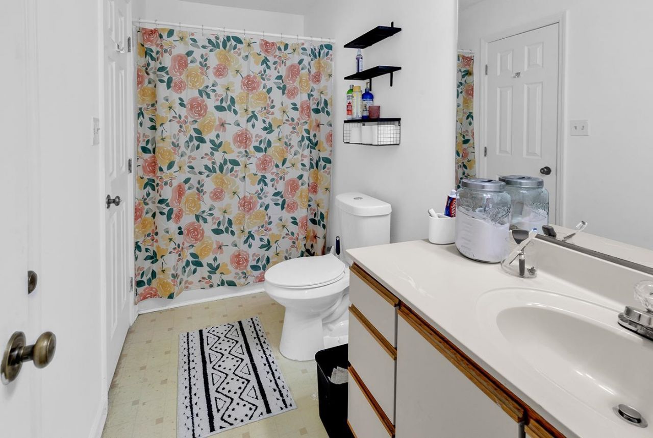 4337 Spa Dr. Photo 7