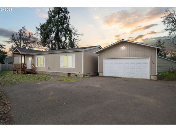 975 N 16TH ST, Cottage Grove, OR 97424
