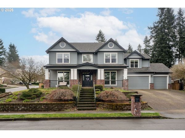 16110 TRAIL DR, Oregon City, OR 97045