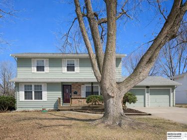 1113 Hackney Drive , Papillion, NE 68046