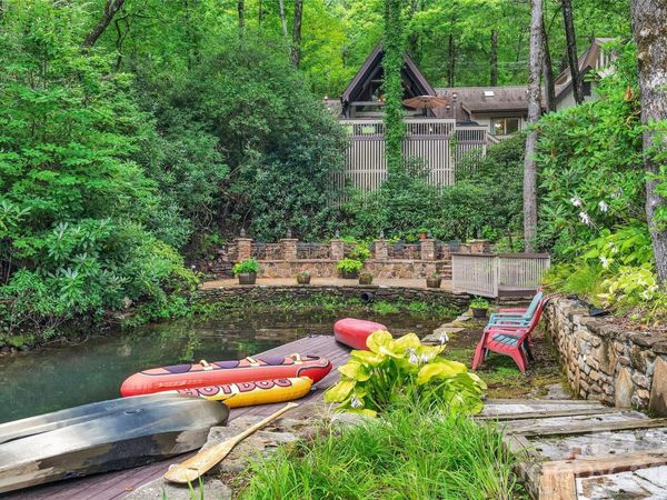 562 West Club Boulevard , Lake Toxaway, NC 28747