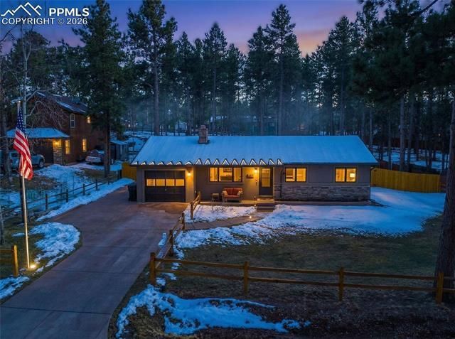 607 W Lovell Gulch Road, Woodland Park, CO 80863 Main Photo