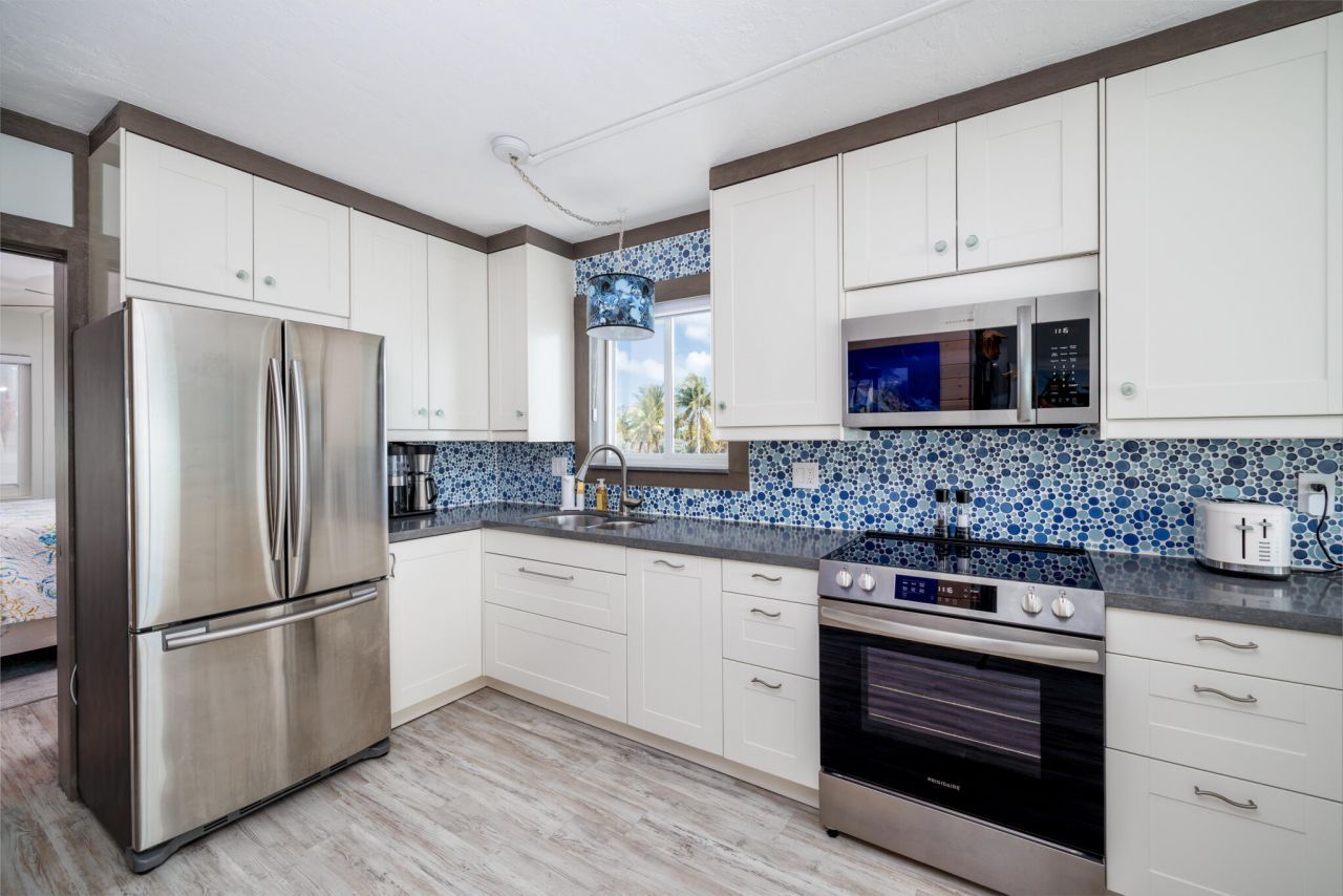 755 W Ocean Drive, Unit 5, Key Colony, FL 33051 Photo