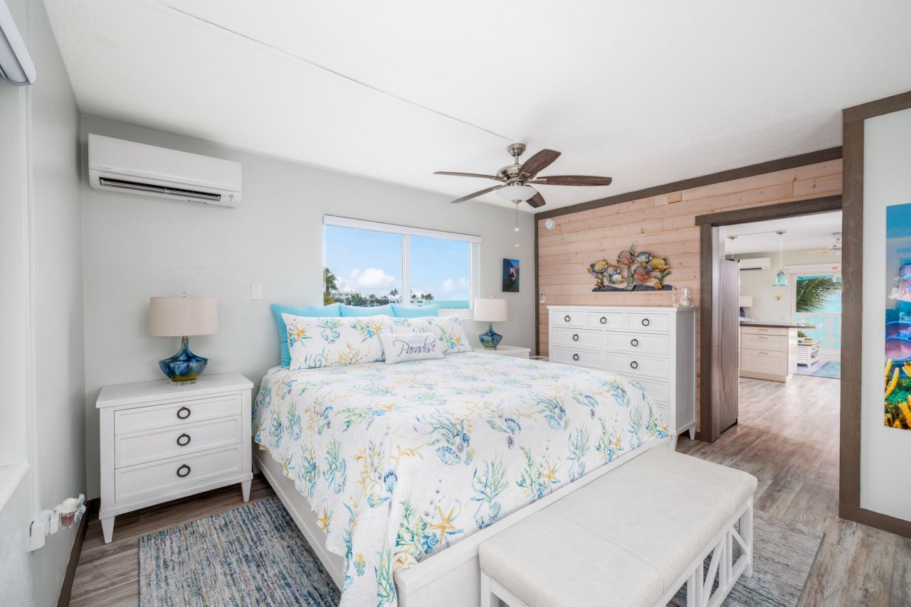 755 W Ocean Drive, Unit 5, Key Colony, FL 33051 Photo