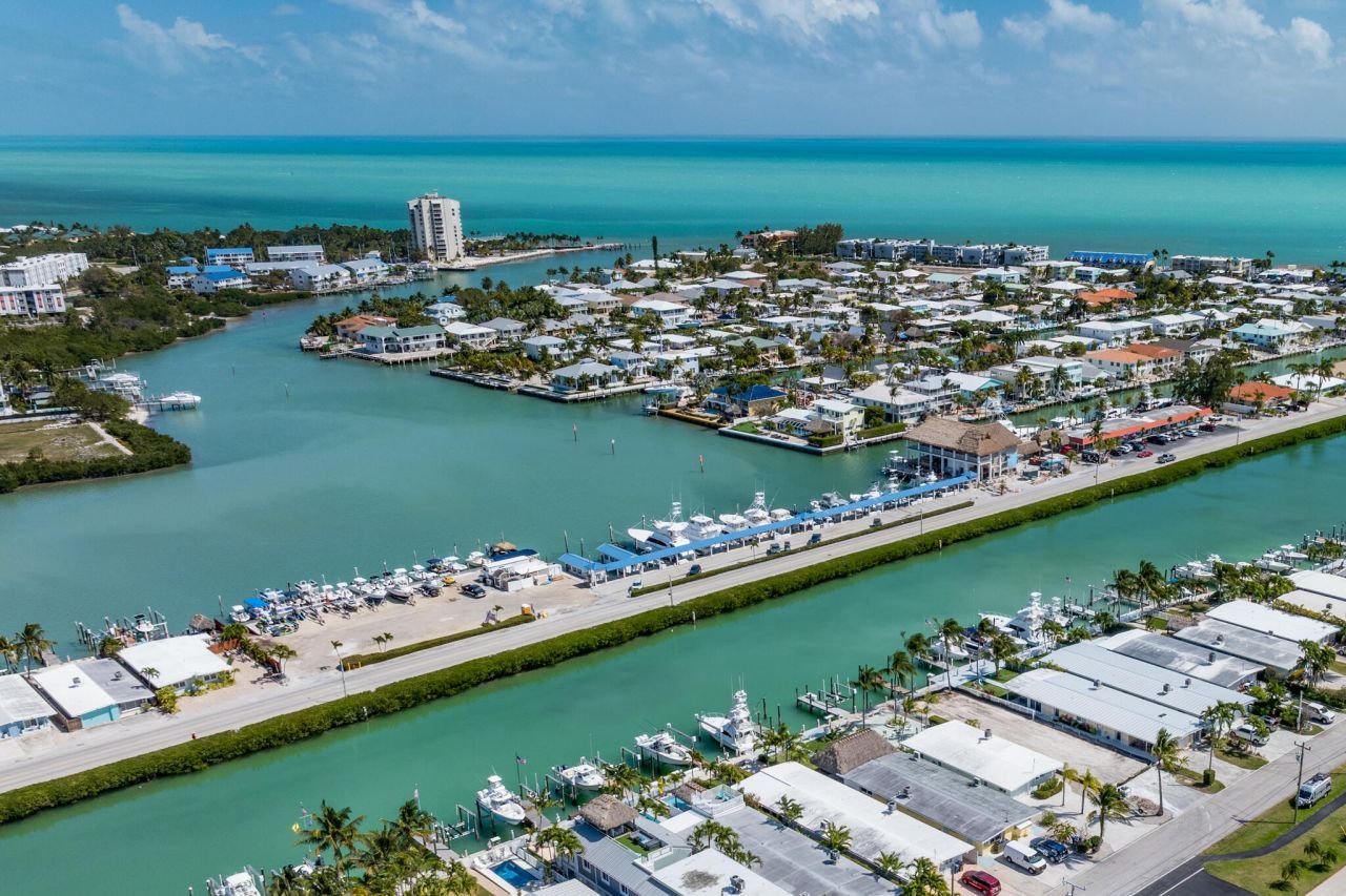 755 W Ocean Drive, Unit 5, Key Colony, FL 33051 Photo