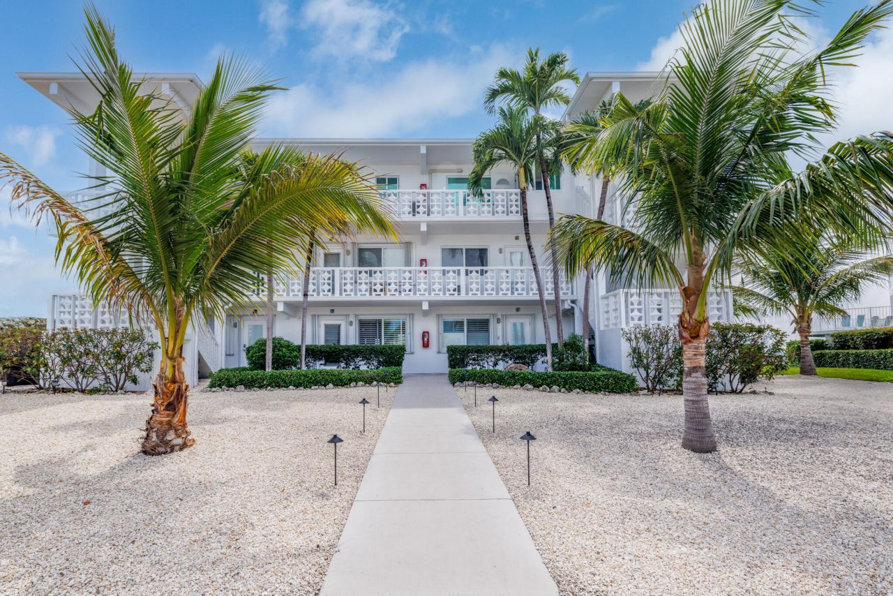 755 W Ocean Drive, Unit 5, Key Colony, FL 33051 Photo