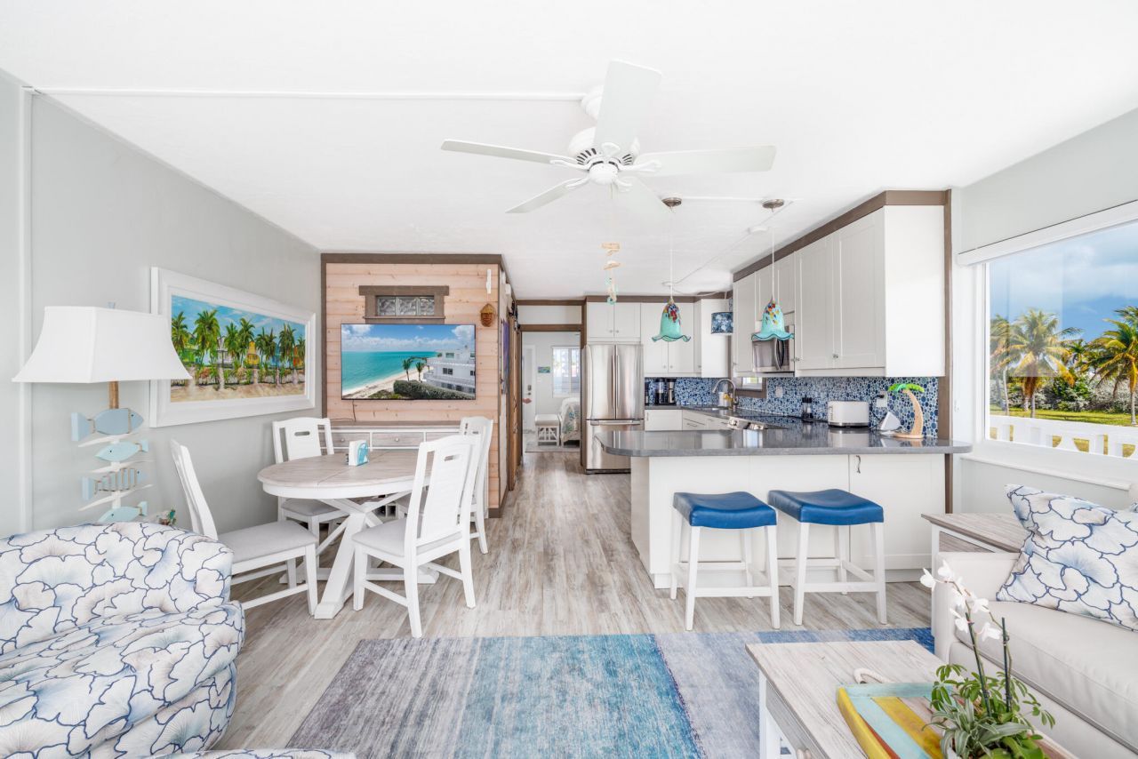 755 W Ocean Drive, Unit 5, Key Colony, FL 33051 Photo