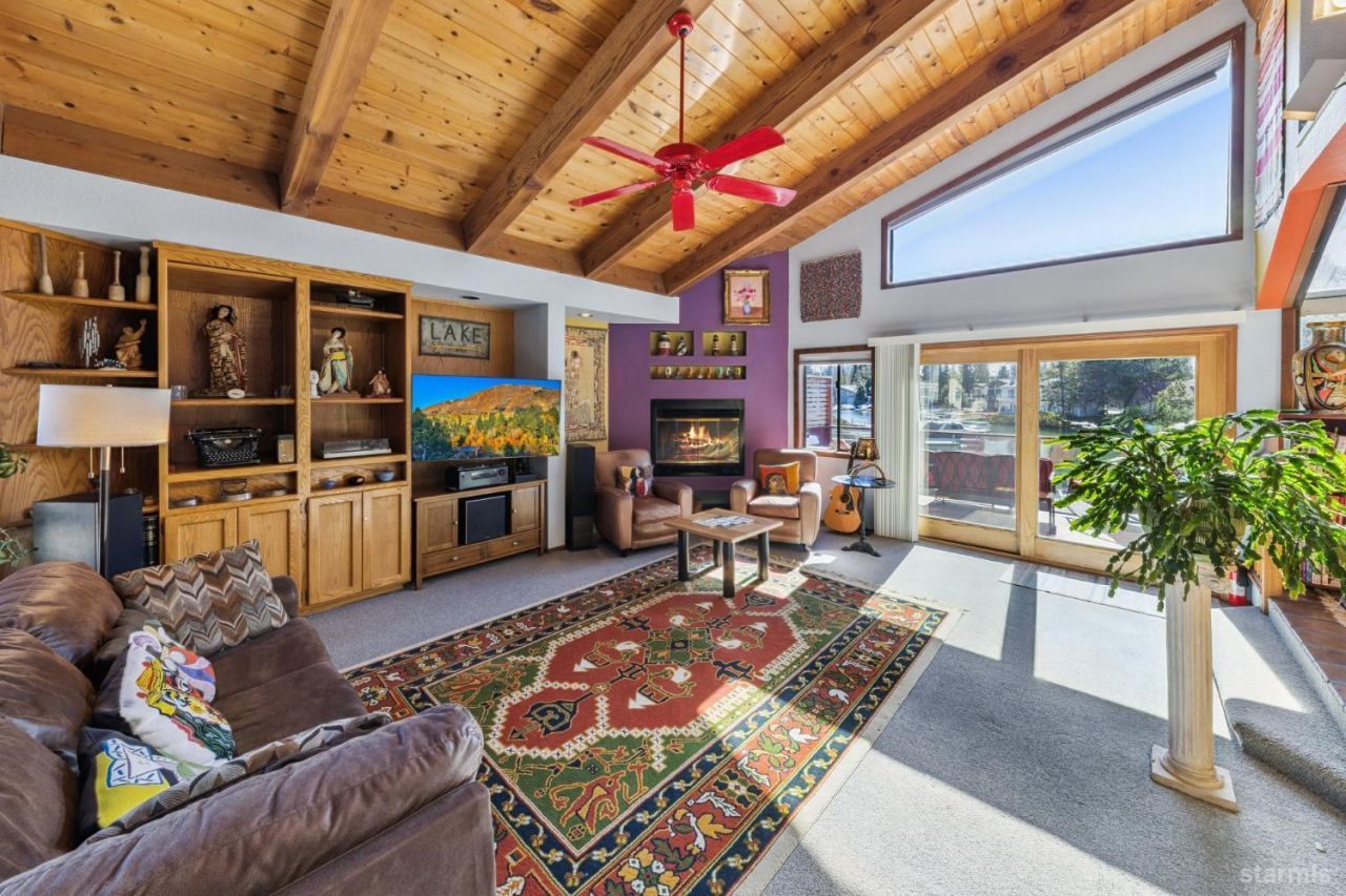 2020 Aloha Drive, South Lake Tahoe, CA 96150 Photo
