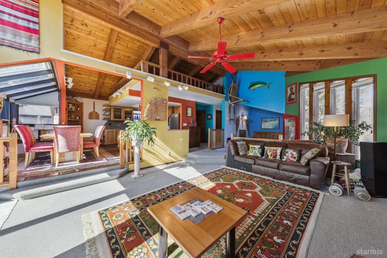 2020 Aloha Drive, South Lake Tahoe, CA 96150 Photo