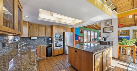 2020 Aloha Drive, South Lake Tahoe, CA 96150 Photo