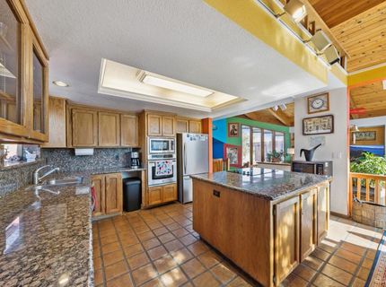 2020 Aloha Drive, South Lake Tahoe, CA 96150 Photo