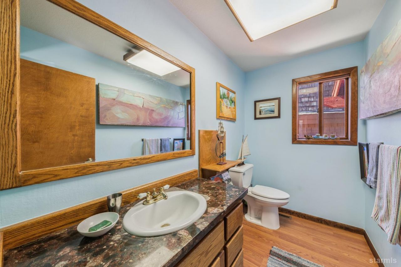 2020 Aloha Drive, South Lake Tahoe, CA 96150 Photo