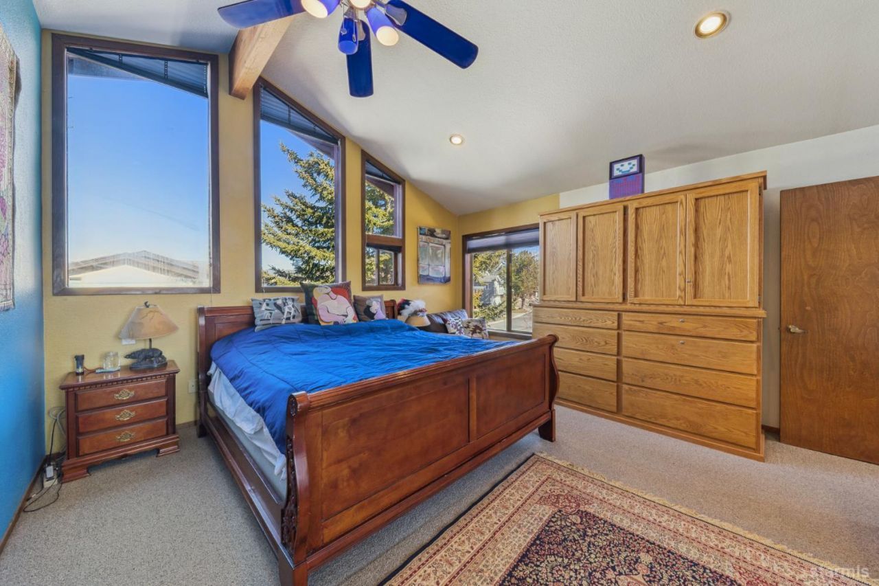 2020 Aloha Drive, South Lake Tahoe, CA 96150 Photo