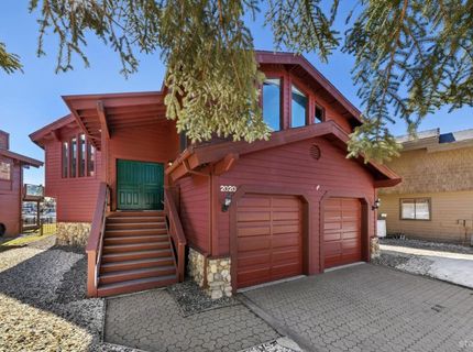 2020 Aloha Drive, South Lake Tahoe, CA 96150 Photo