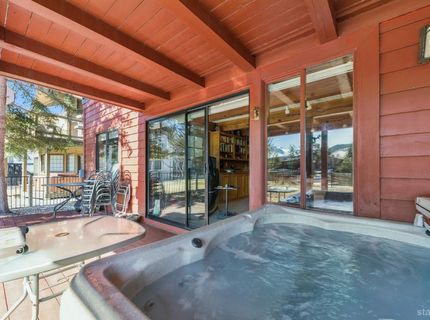 2020 Aloha Drive, South Lake Tahoe, CA 96150 Photo