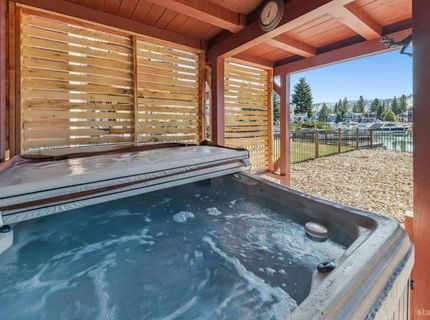 2020 Aloha Drive, South Lake Tahoe, CA 96150 Photo