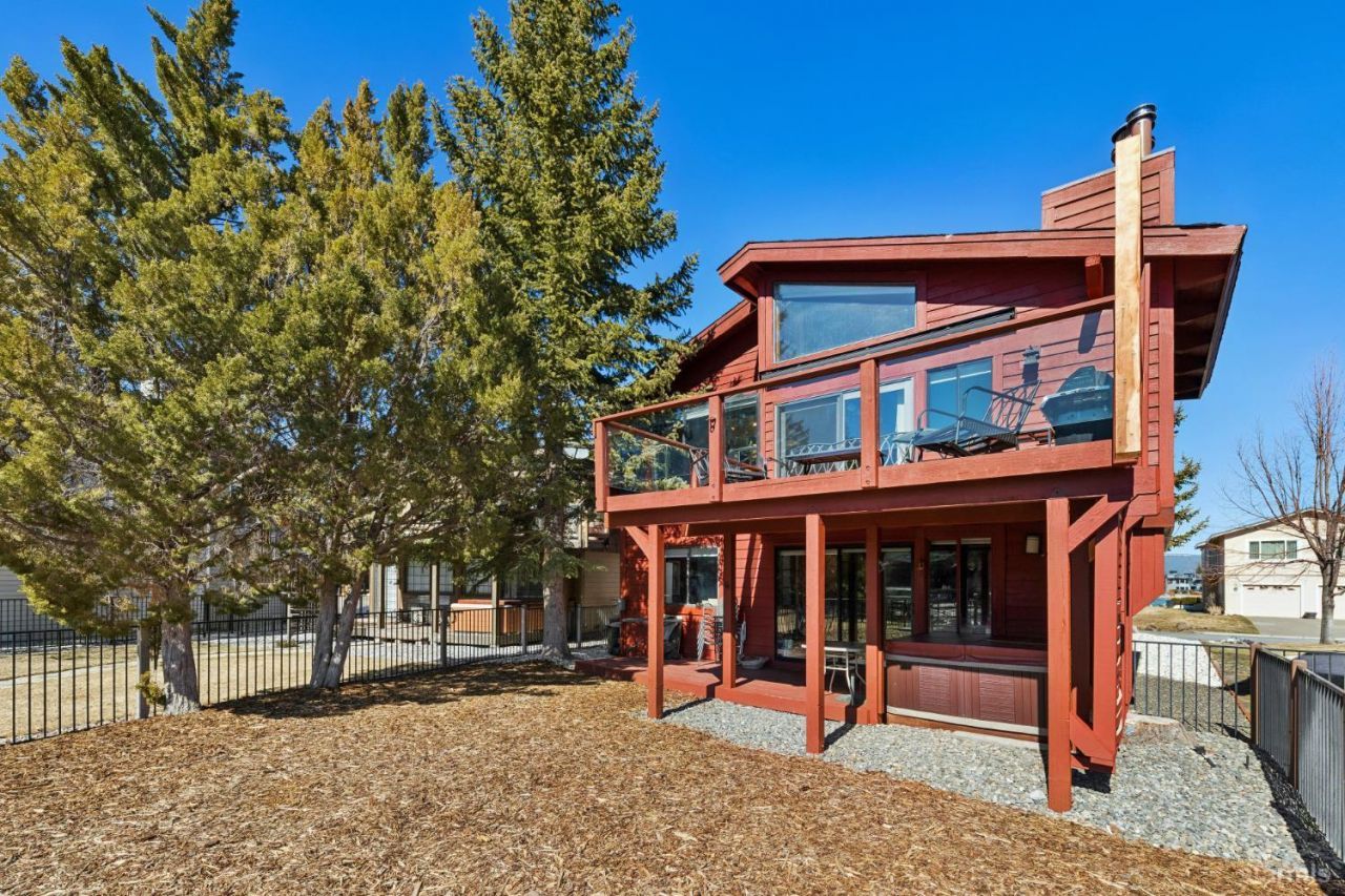 2020 Aloha Drive, South Lake Tahoe, CA 96150 Photo
