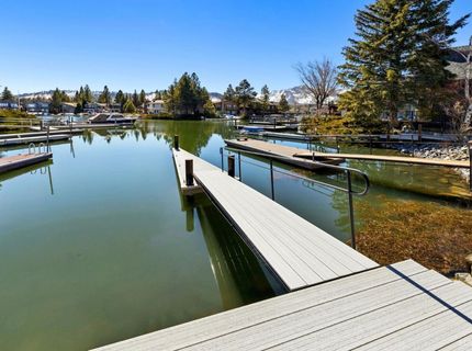 2020 Aloha Drive, South Lake Tahoe, CA 96150 Photo