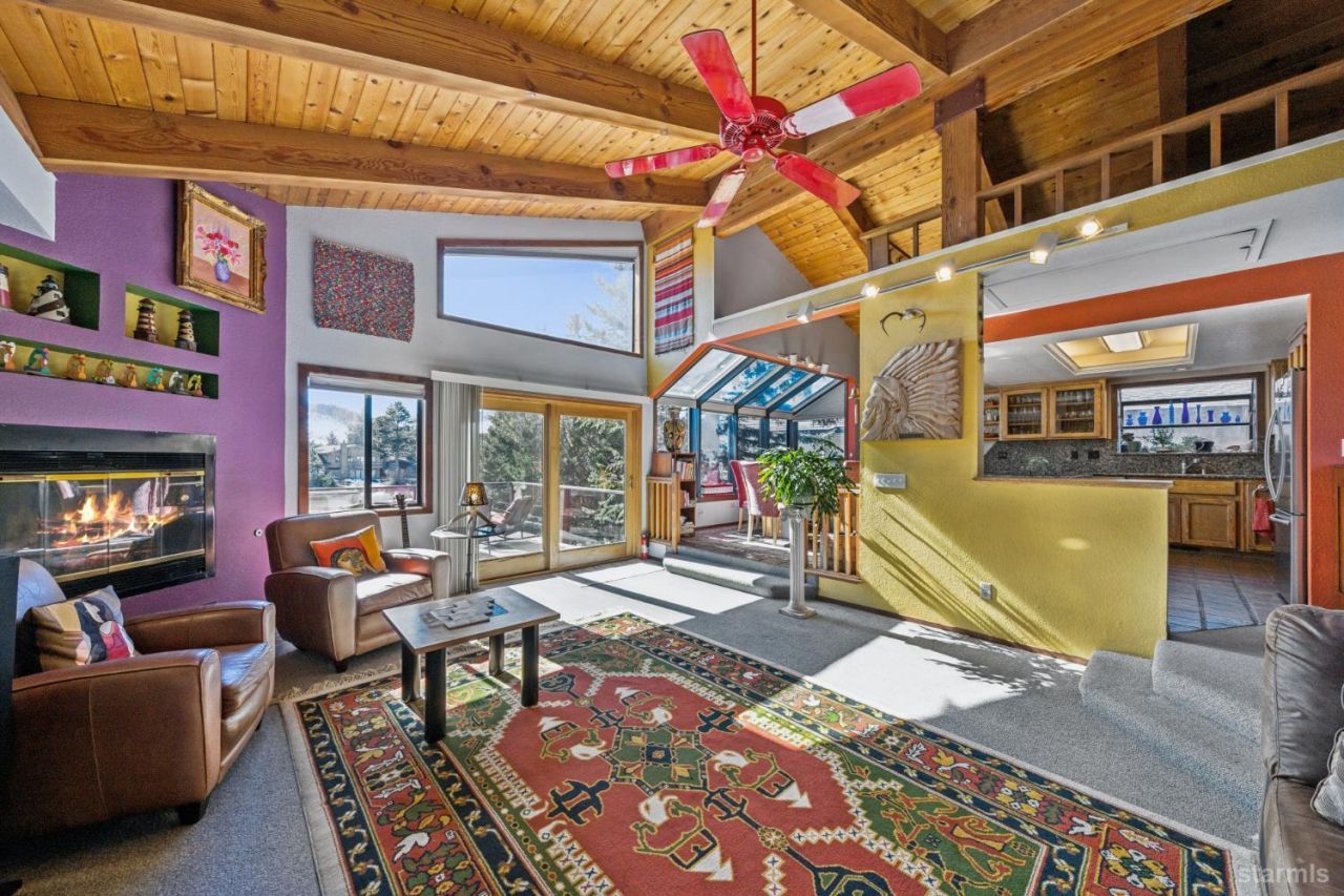 2020 Aloha Drive, South Lake Tahoe, CA 96150 Photo