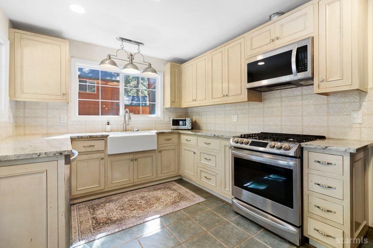 1251 Tata Lane, South Lake Tahoe, CA 96150 Photo