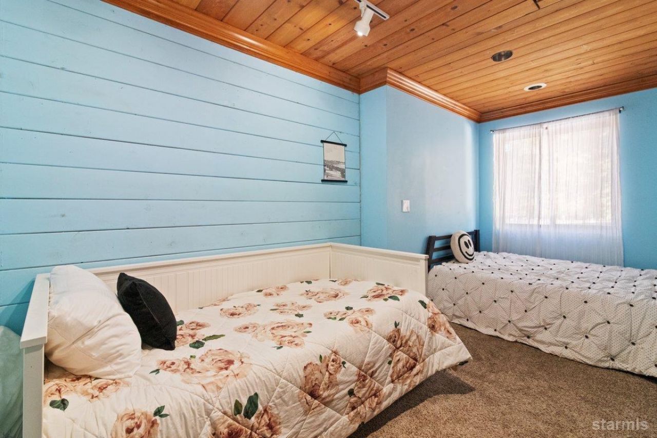 1251 Tata Lane, South Lake Tahoe, CA 96150 Photo