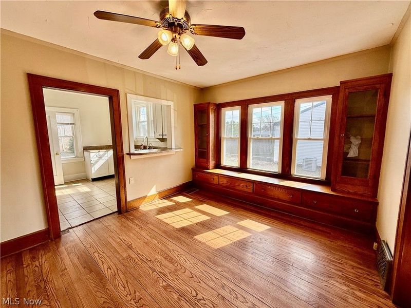 364 N Chillicothe Road , Aurora, OH 44202 Photo 11