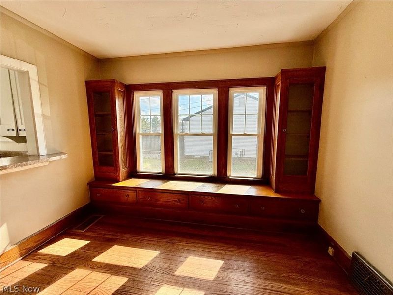 364 N Chillicothe Road , Aurora, OH 44202 Photo 12