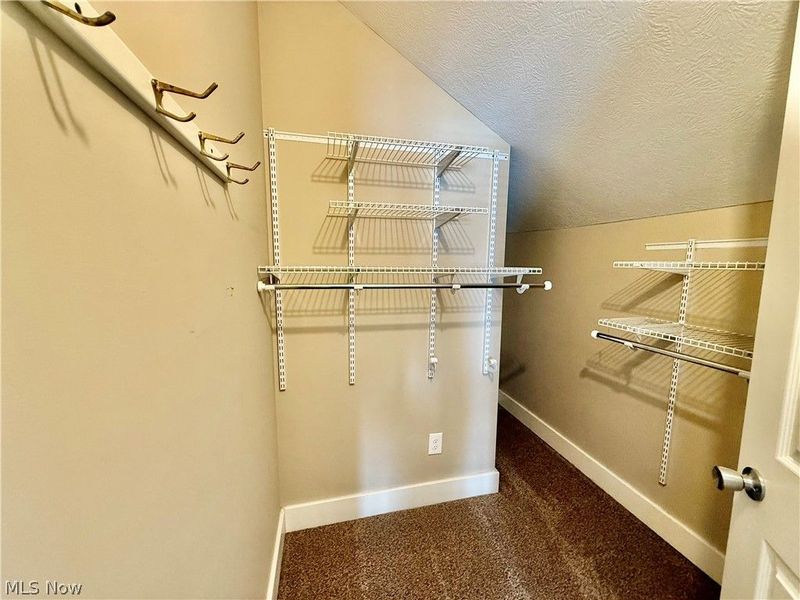 364 N Chillicothe Road , Aurora, OH 44202 Photo 24