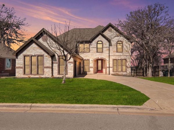 210 Las Colinas DR, Georgetown, TX 78628