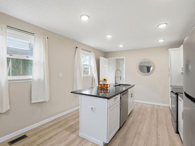 709 N Russell Street, Urbana, OH 43078 Photo 7