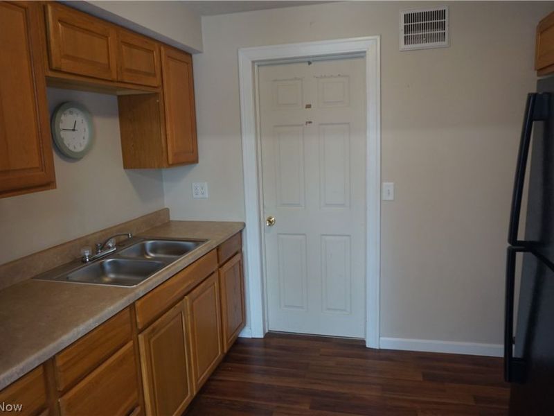 29 Wall Street, Jefferson, OH 44047 Photo 18