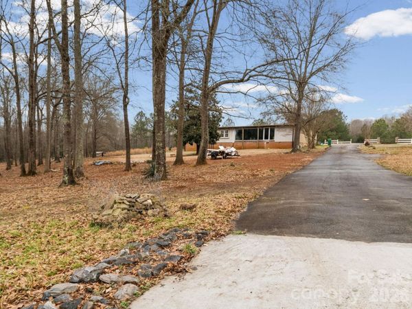 166 Fleece Lane , Mooresboro, NC 28114