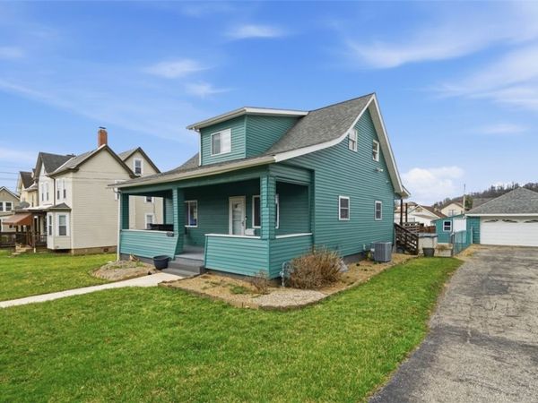 2927 State St, White Oak, PA 15131