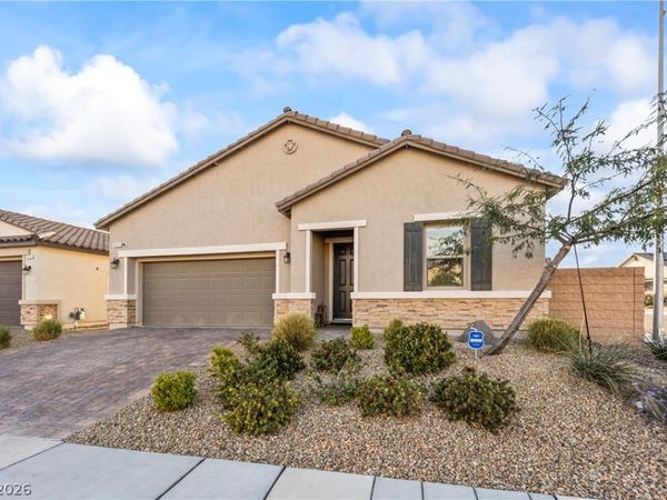 6033 Bugsy Street , North Las Vegas, NV 89081