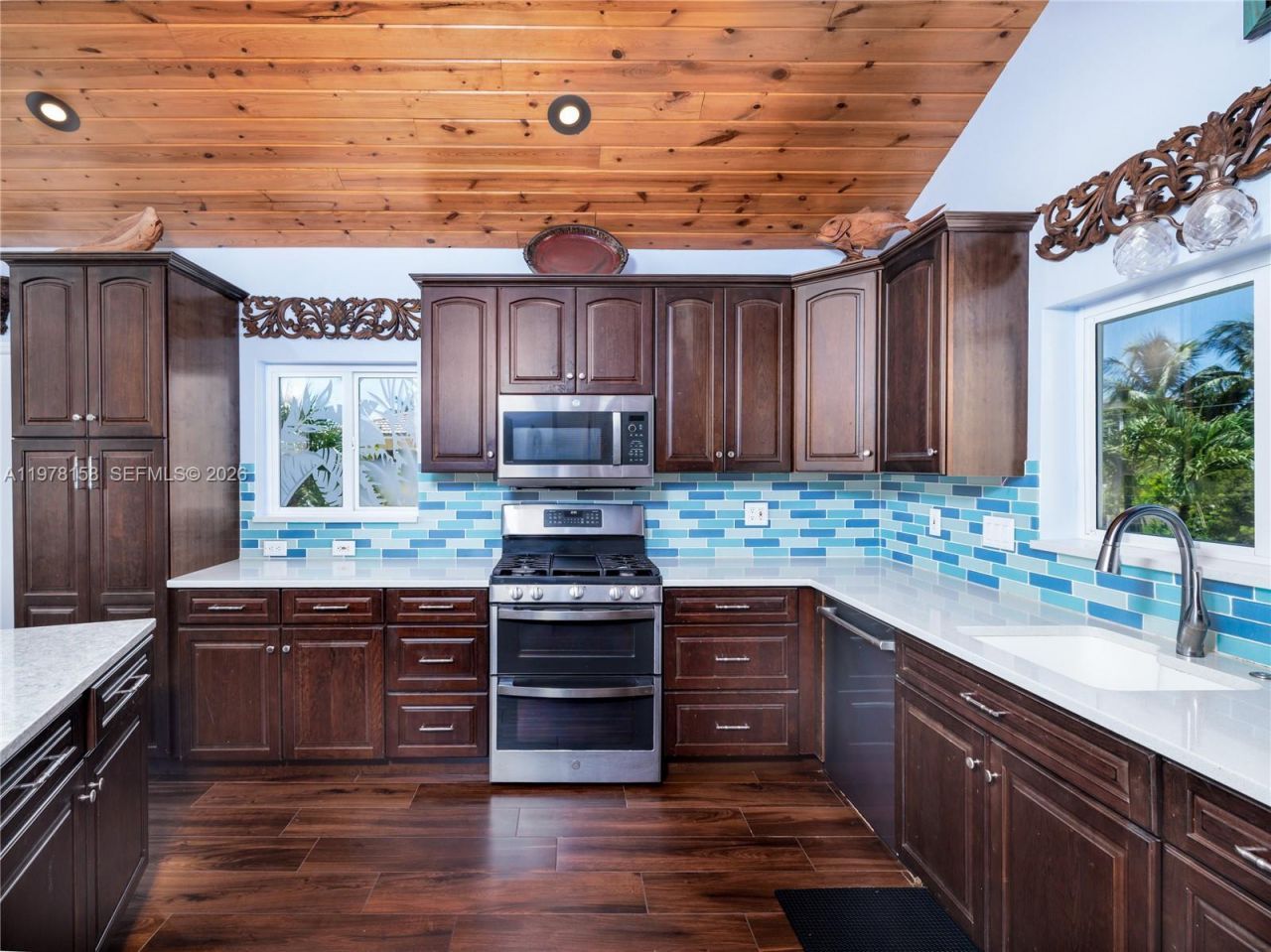 14 Avenue F , Marathon, FL 33050 Photo