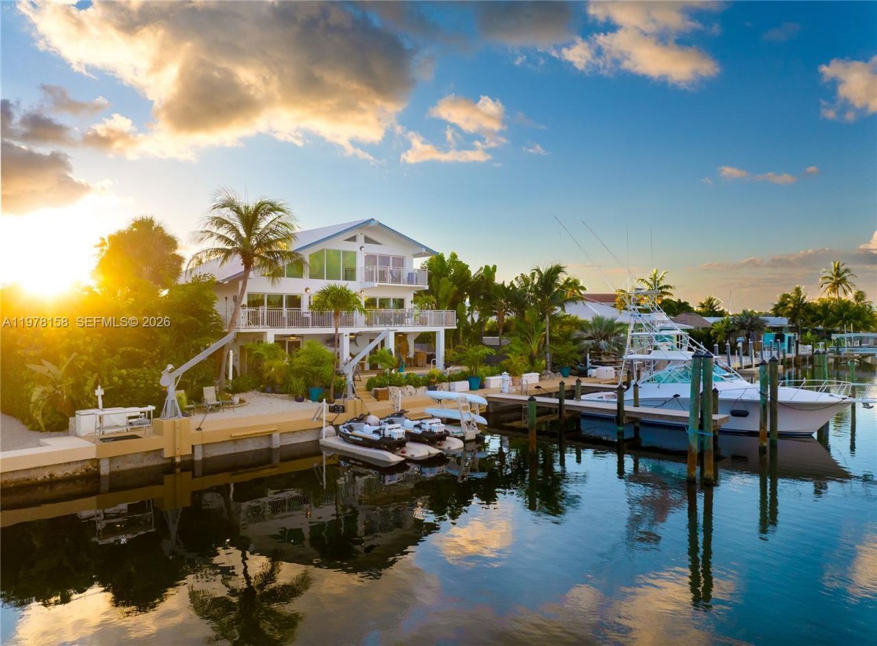 14 Avenue F , Marathon, FL 33050 Photo