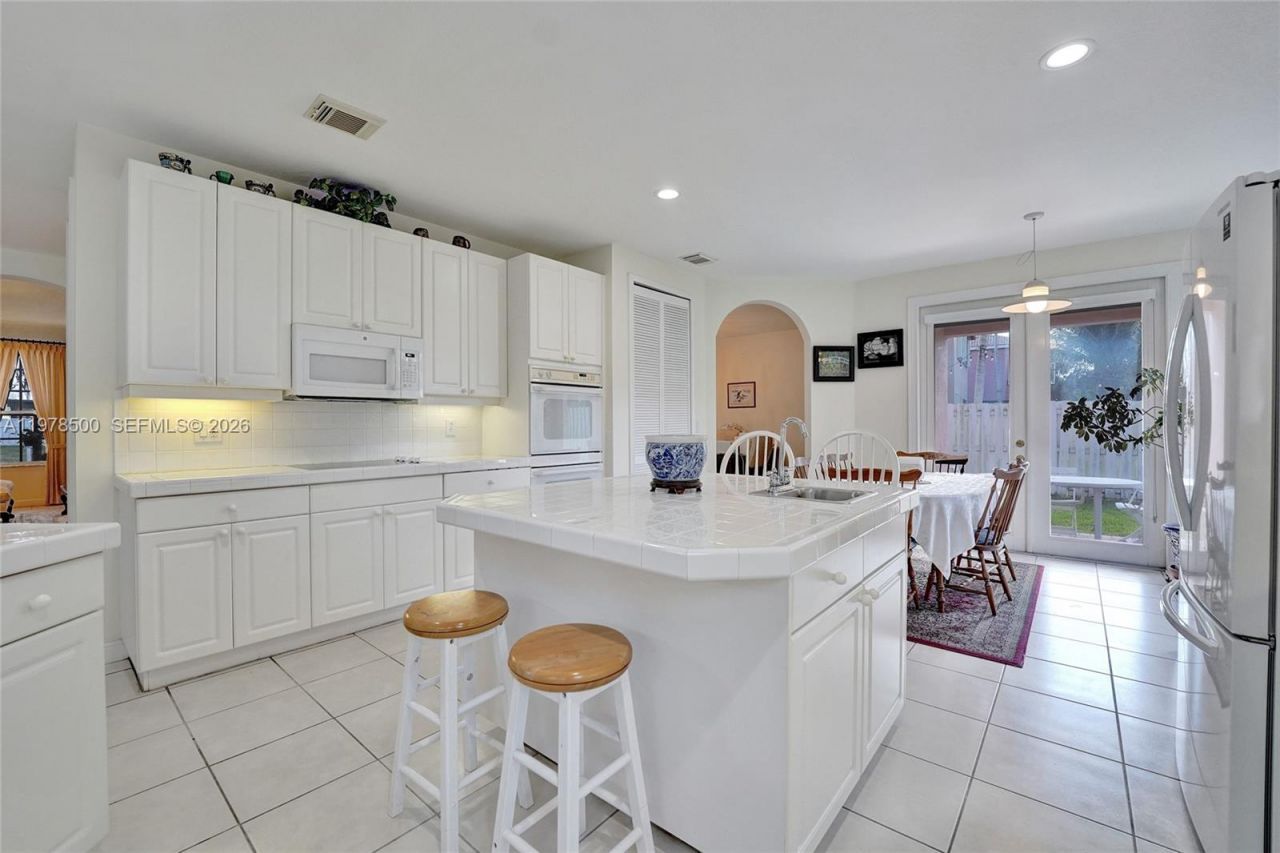 14686 SW 35th Ct, Miramar, FL 33027 Photo