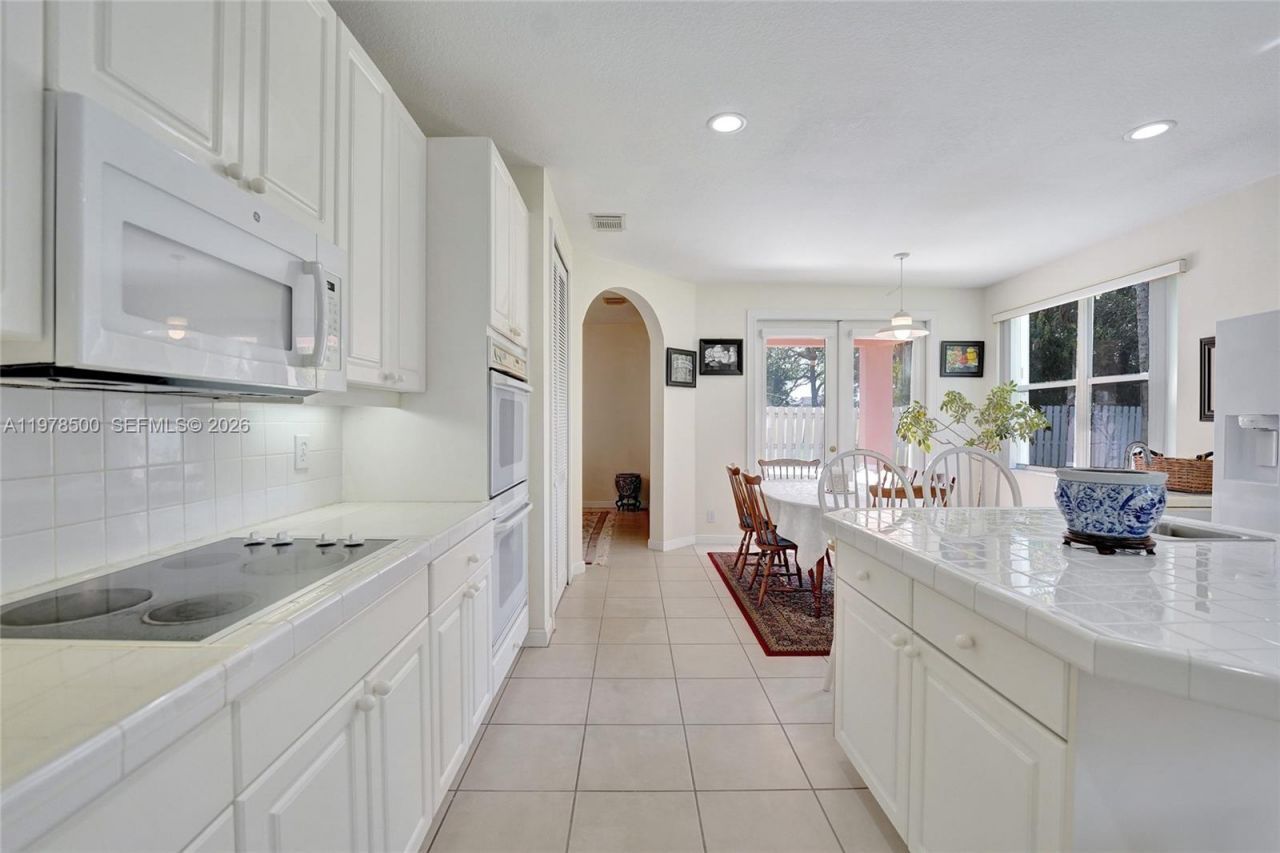 14686 SW 35th Ct, Miramar, FL 33027 Photo