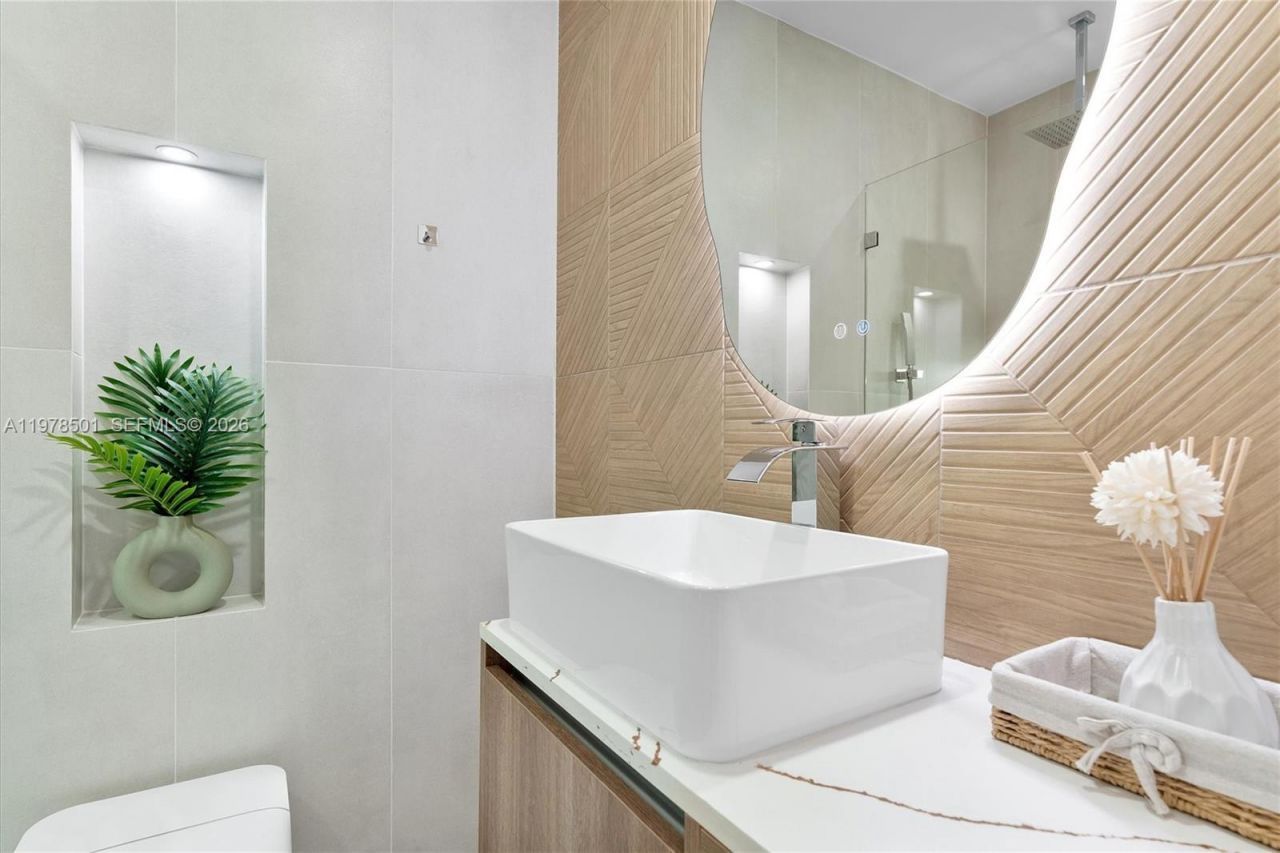 4000 N Circle Dr, Hollywood, FL 33021 Photo