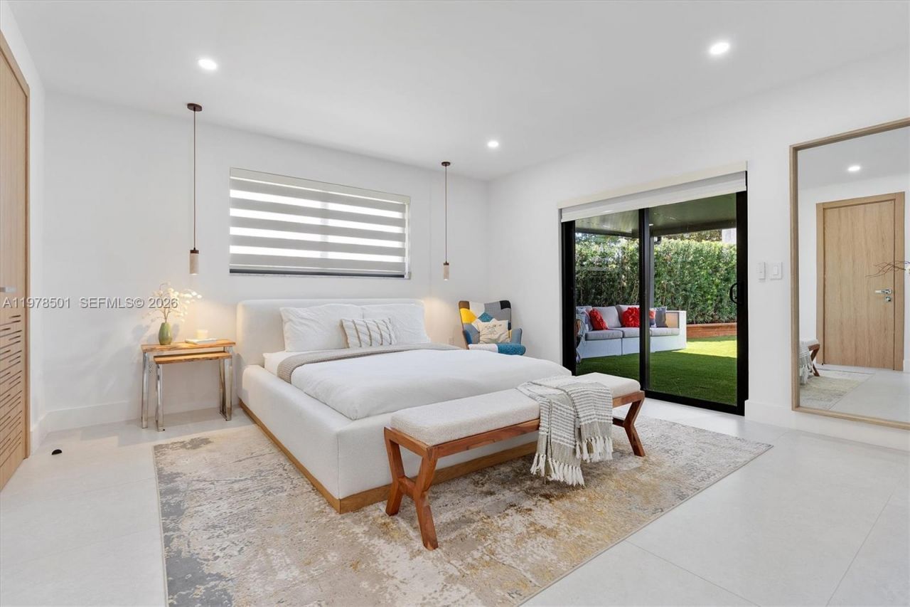 4000 N Circle Dr, Hollywood, FL 33021 Photo