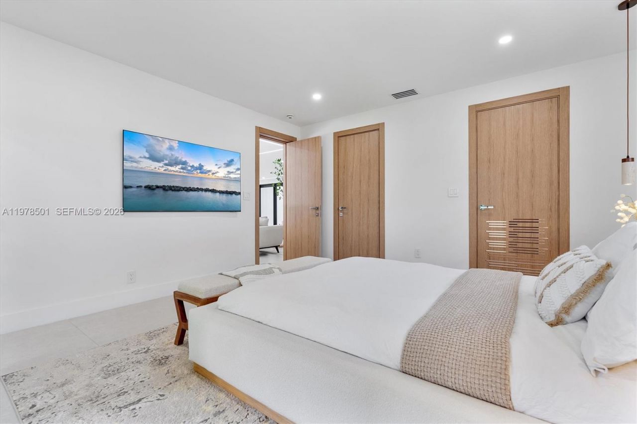 4000 N Circle Dr, Hollywood, FL 33021 Photo