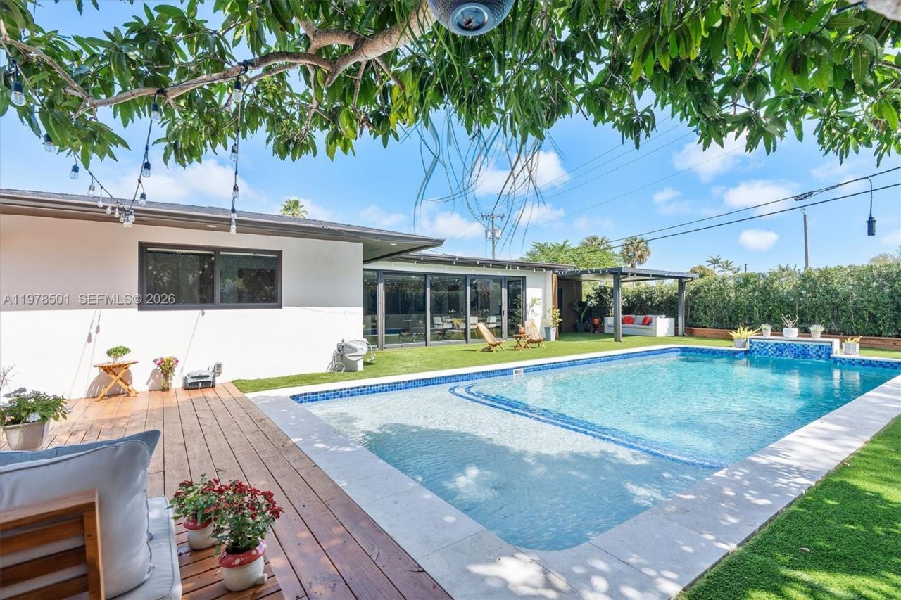 4000 N Circle Dr, Hollywood, FL 33021 Photo