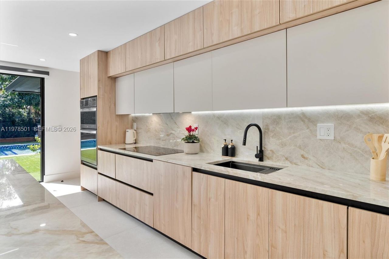 4000 N Circle Dr, Hollywood, FL 33021 Photo