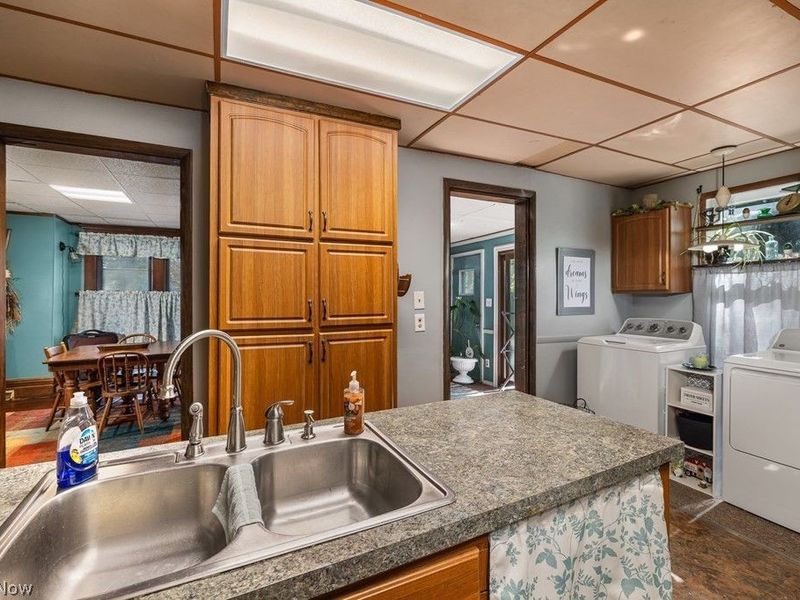 427 W Main Street, Ashland, OH 44805 Photo 12