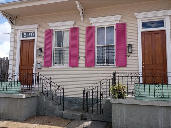 826 N ROCHEBLAVE Street , New Orleans, LA 70119