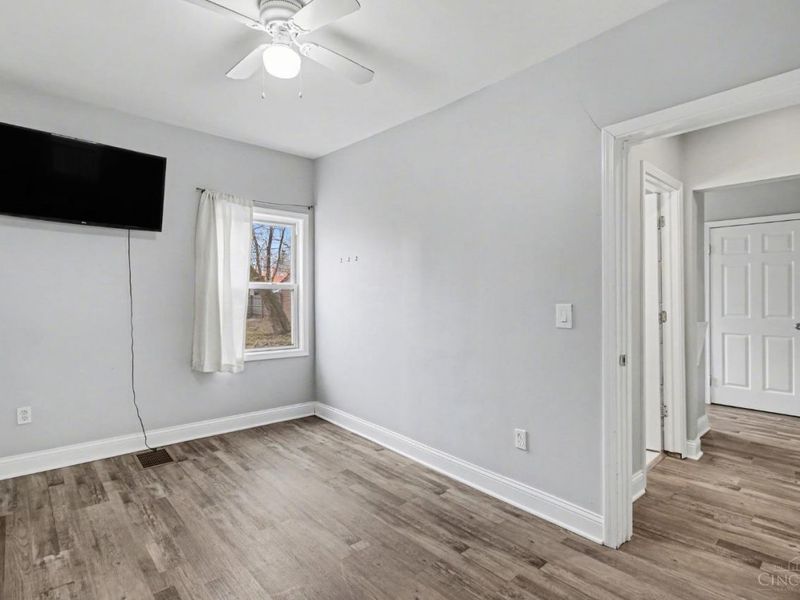 5708 Carothers, Cincinnati, OH 45227 Photo 10