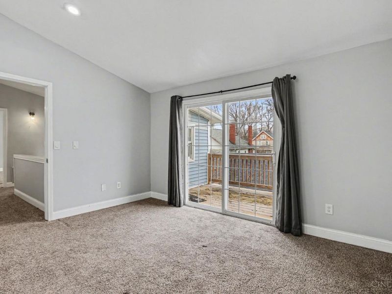 5708 Carothers, Cincinnati, OH 45227 Photo 16